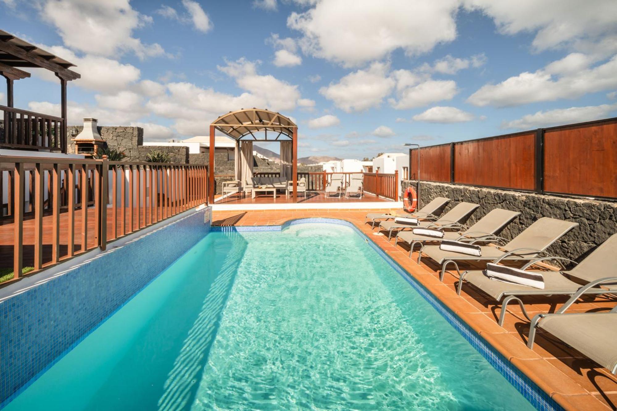 Villa 61 Playablanca Lanzarote Pool Spa بلايا بلانكا المظهر الخارجي الصورة